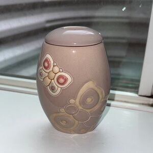 Butterfly Embossed Ceramic Vase